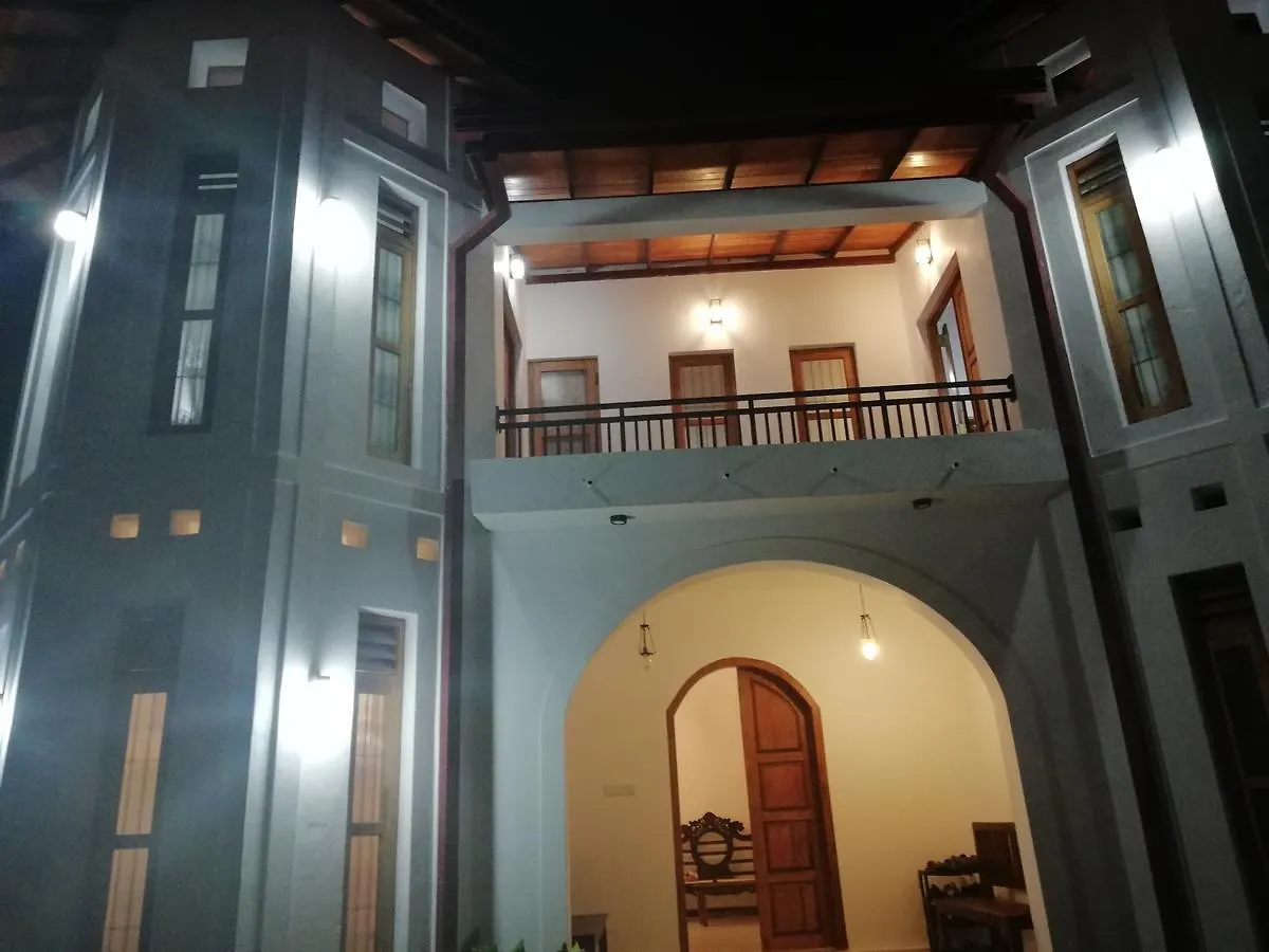 Air Port 5 Minutes Super Clean Upul Bed & Breakfast Negombo