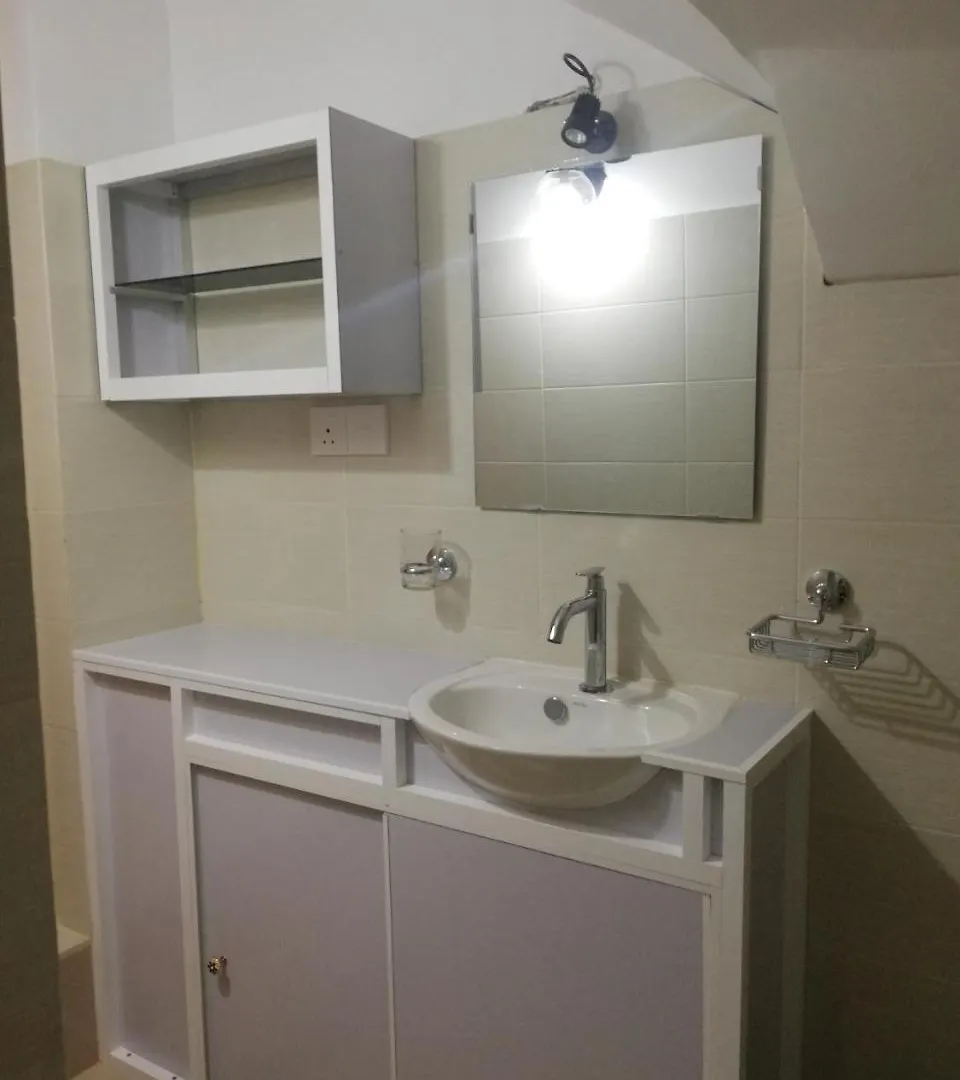 Bed and Breakfast Air Port 5 Minutes Super Clean Upul Negombo Sri Lanka