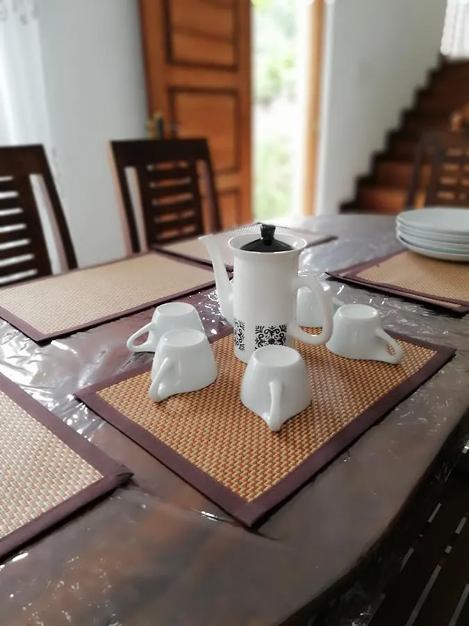 Bed and Breakfast Air Port 5 Minutes Super Clean Upul Negombo