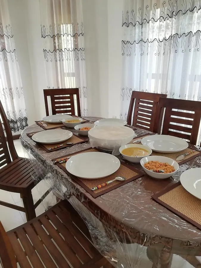 Bed and Breakfast Air Port 5 Minutes Super Clean Upul Negombo