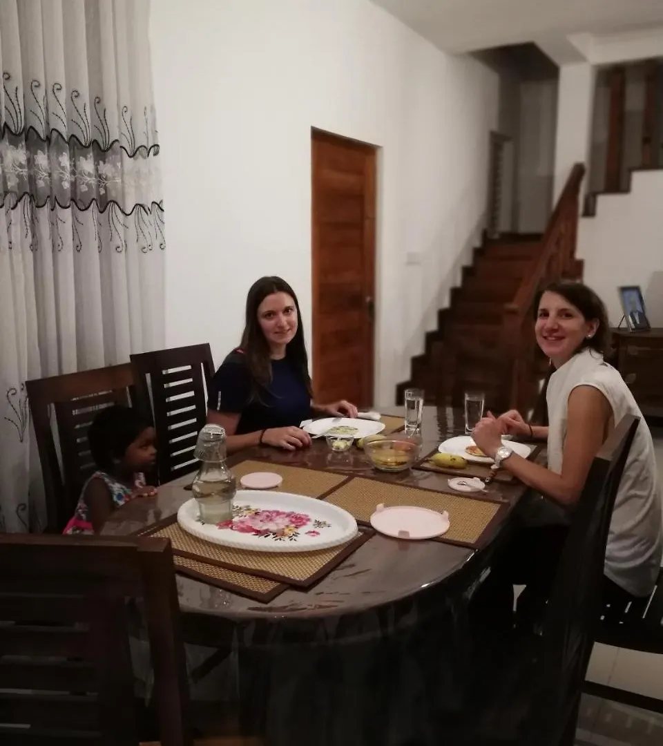 Bed and Breakfast Air Port 5 Minutes Super Clean Upul Negombo Sri Lanka